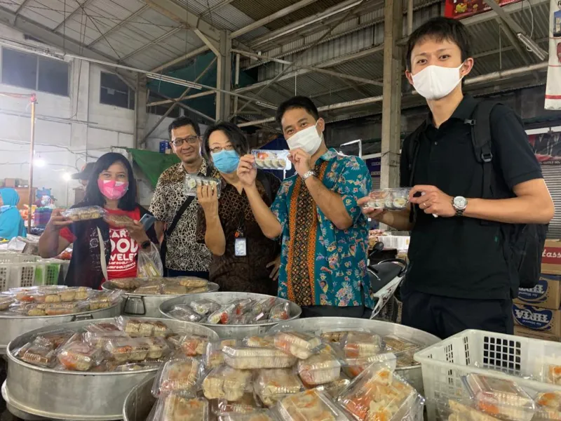 JELAJAH PASAR KUE SUBUH DI SENEN BERSAMA PARA EXPATRIAT JEPANG