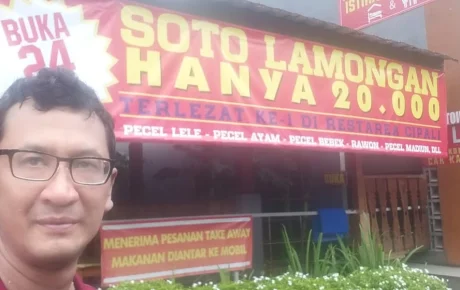 SEGARNYA MENYANTAP SOTO LAMONGAN DI REST AREA 101 TOL CIPALI