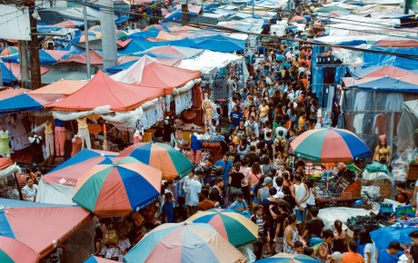 MENGELOLA PASAR TRADISIONAL DI JAKARTA