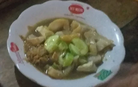 PEMPEK KOKOM