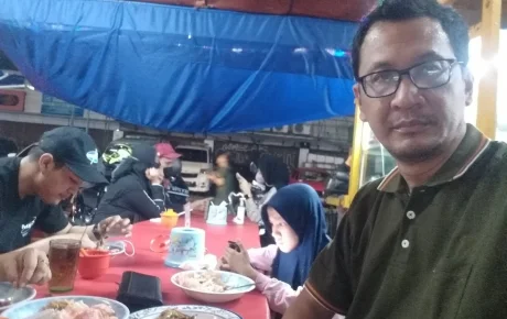 SANTAP MALAM NASI UDUK POPULER DI KAWASAN CIKINI