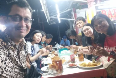 SANTAP MALAM NASI KAPAU KRAMAT BERSAMA EXPATRIAT JEPANG