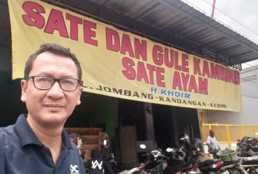 NIKMATNYA SATE DAN GULE KAMBING PAK KHOIR YANG VIRAL DI KANDANGAN