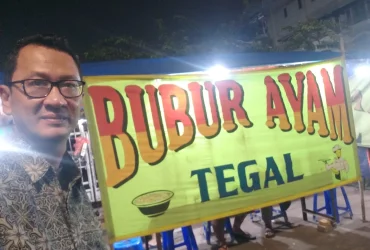 MENIKMATI BUBUR AYAM LEGENDARIS DI RAWAMANGUN YANG NYARIS TERLUPAKAN